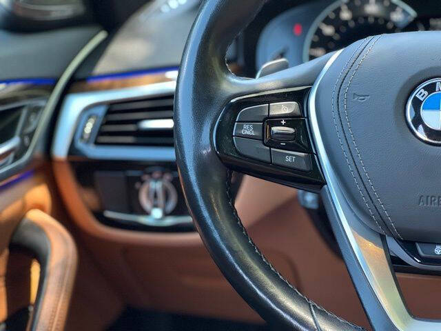 2019 BMW 5 Series 540i