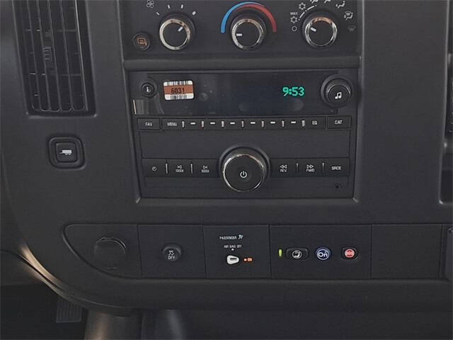 2025 Chevrolet Express 2500