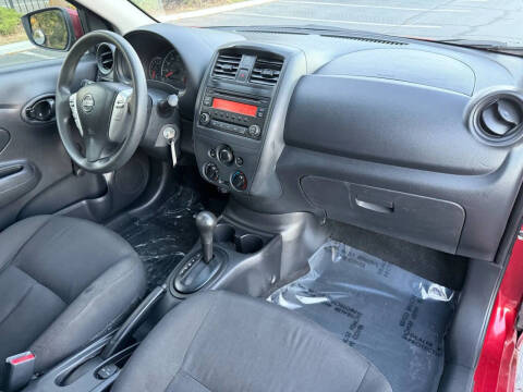 2016 Nissan Versa 1.6 S