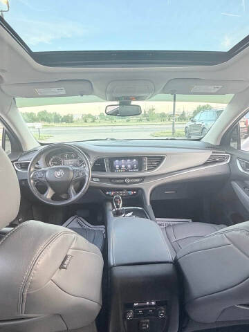 2020 Buick Enclave Essence