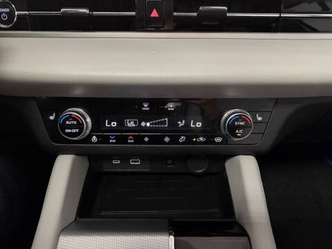 2023 Mitsubishi Outlander PHEV SEL