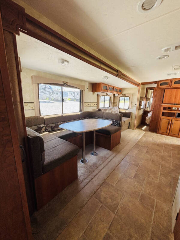 2012 Coachmen RV Freedom Express 292BHDS