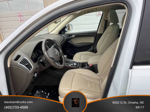 2017 Audi Q5 2.0T quattro Premium Plus