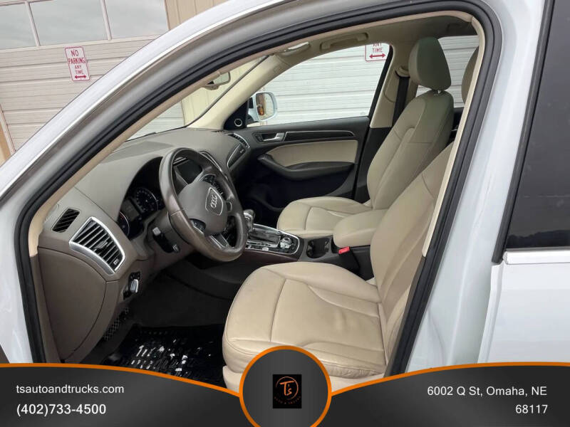 2017 Audi Q5 2.0T quattro Premium Plus