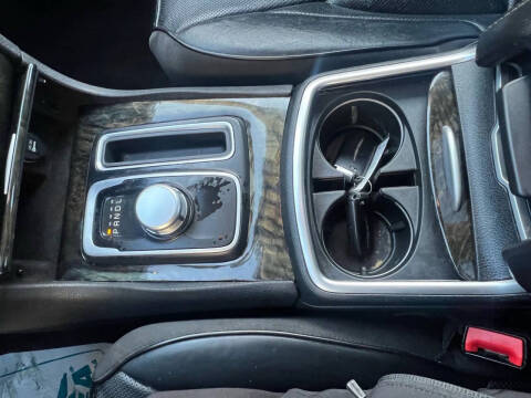 2017 Chrysler 300 C