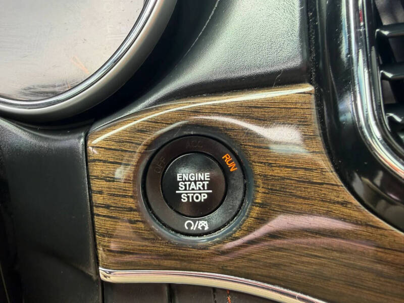 2019 Jeep Grand Cherokee Summit