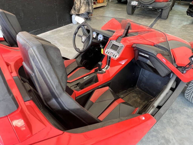 2016 Polaris Slingshot SL Red Pearl