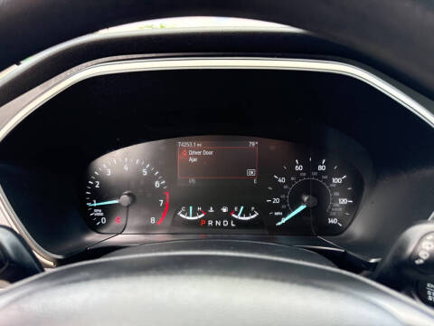 2020 Ford Escape SE