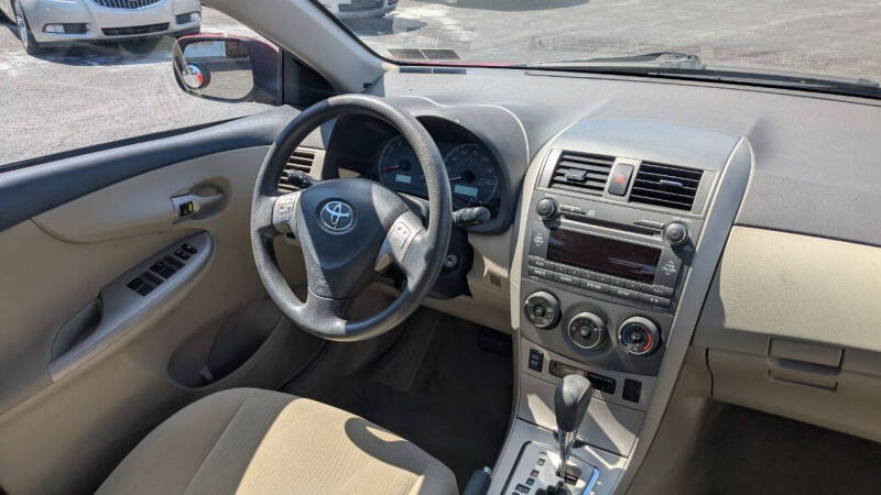 2011 Toyota Corolla LE