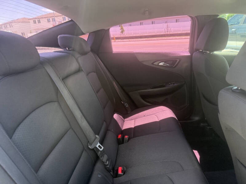 2017 Chevrolet Malibu LT