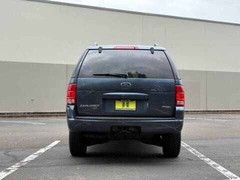 2005 Ford Explorer XLT