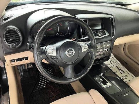 2014 Nissan Maxima