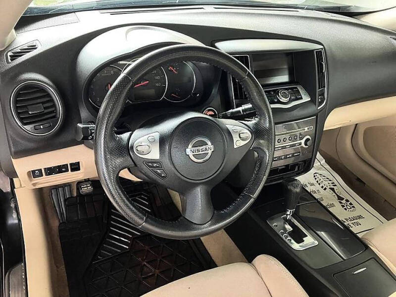 2014 Nissan Maxima