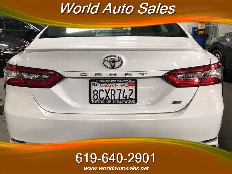 2018 Toyota Camry SE