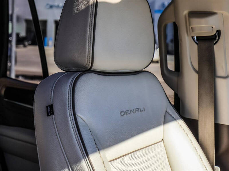 2022 GMC Yukon Denali