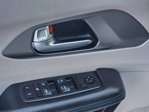 2021 Chrysler Pacifica Touring