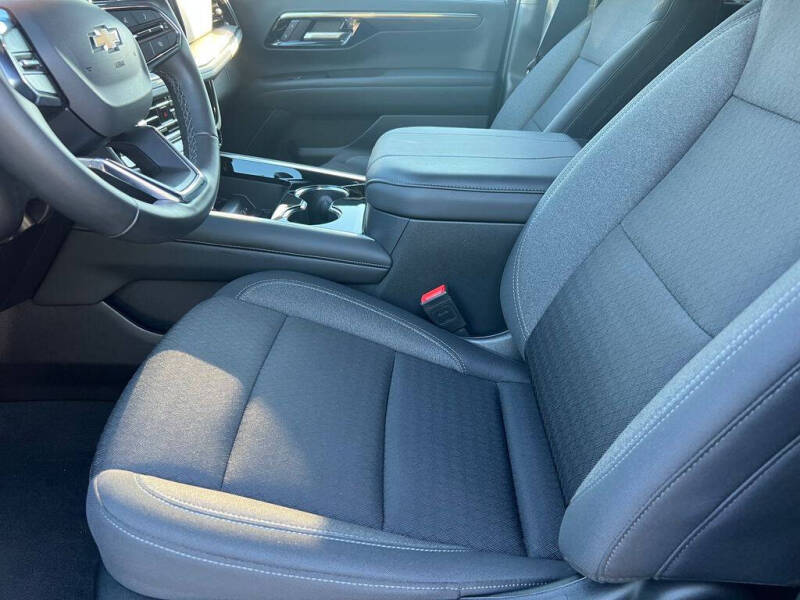 2025 Chevrolet Tahoe LS
