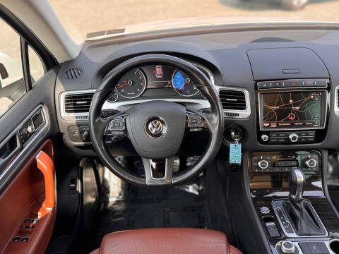 2016 Volkswagen Touareg VR6 Executive