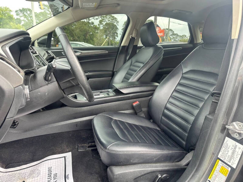 2020 Ford Fusion SEL