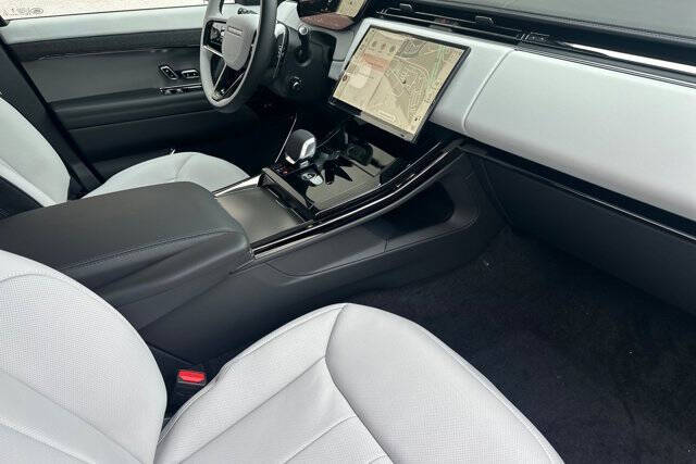 2025 Land Rover Range Rover Sport P400 Dynamic SE