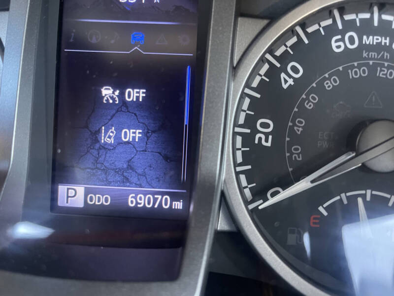 2020 Toyota Tacoma SR5 V6