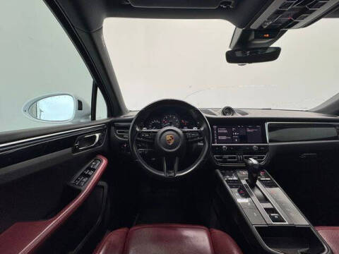 2022 Porsche Macan S