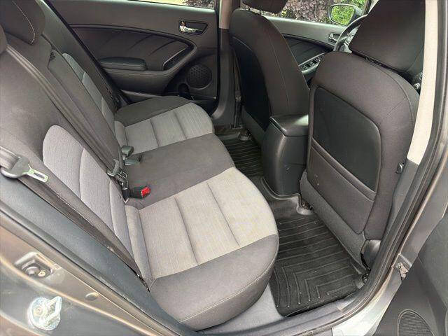 2016 Kia Forte5 LX