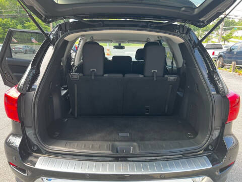 2017 Nissan Pathfinder SV