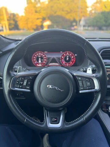 2020 Jaguar F-PACE SVR