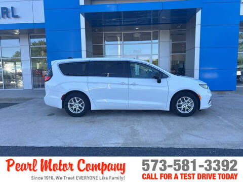 2024 Chrysler Pacifica Touring L