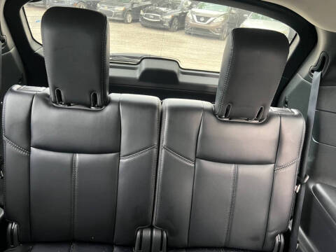 2018 Nissan Pathfinder SL