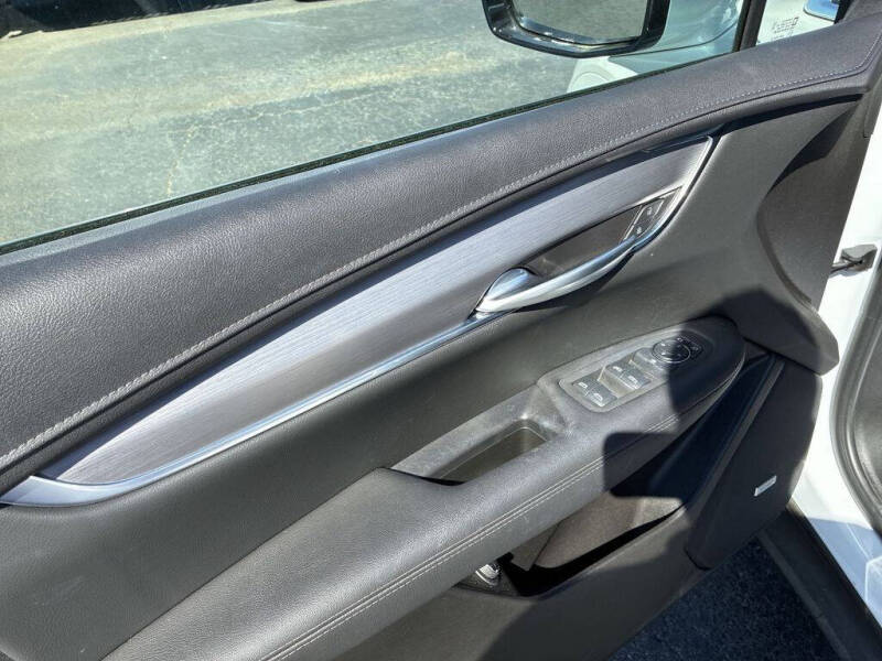 2025 Cadillac XT5 Luxury