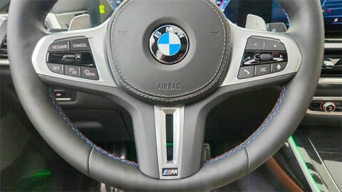 2025 BMW X7 M60i