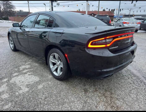 2016 Dodge Charger SE