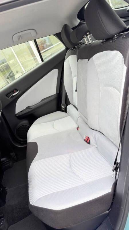 2016 Toyota Prius Two