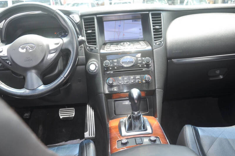 2014 Infiniti QX70