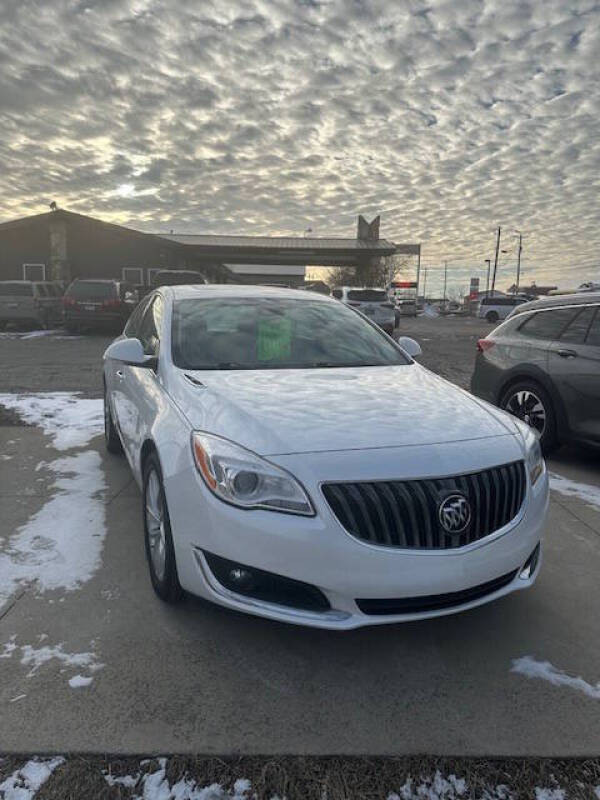 2017 Buick Regal for sale at Four Guys Auto in Cedar Rapids IA