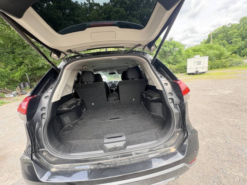 2018 Nissan Rogue SV