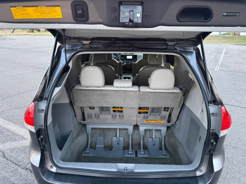 2014 Toyota Sienna