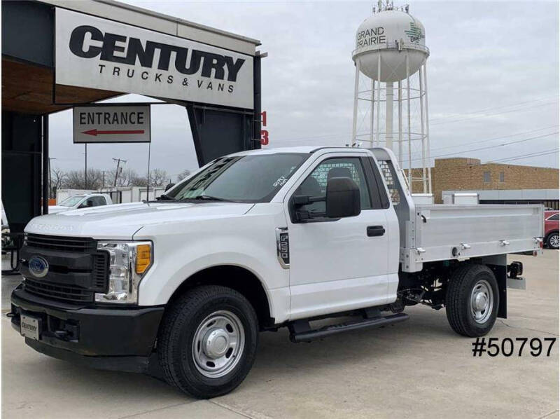 2017 Ford F-250 Super Duty for sale at CENTURY TRUCKS & VANS in Grand Prairie TX