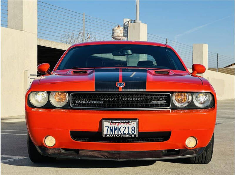 2008 Dodge Challenger SRT8 photo 2