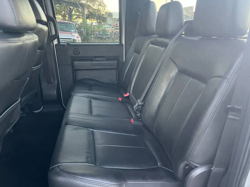 2011 Ford F-350 Super Duty Lariat