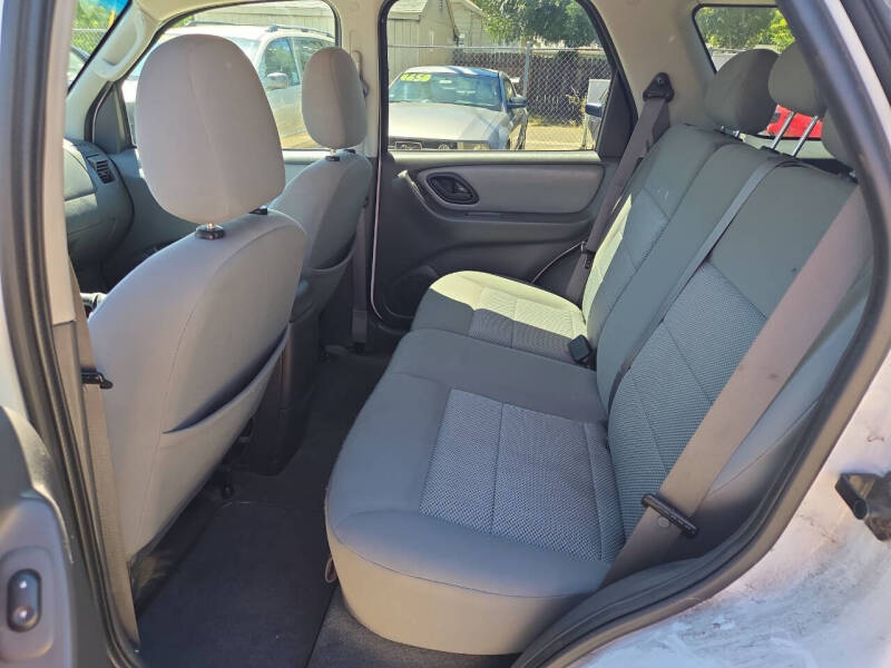 2005 Ford Escape XLT