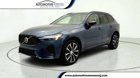 2025 Volvo XC60 B5 Ultra Dark Theme