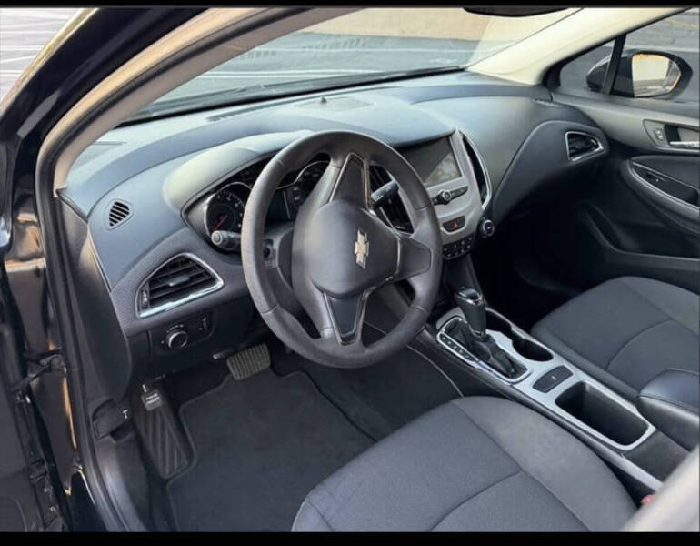 2017 Chevrolet Cruze LS Auto