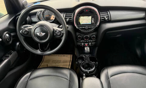 2015 MINI Hardtop 4 Door Cooper