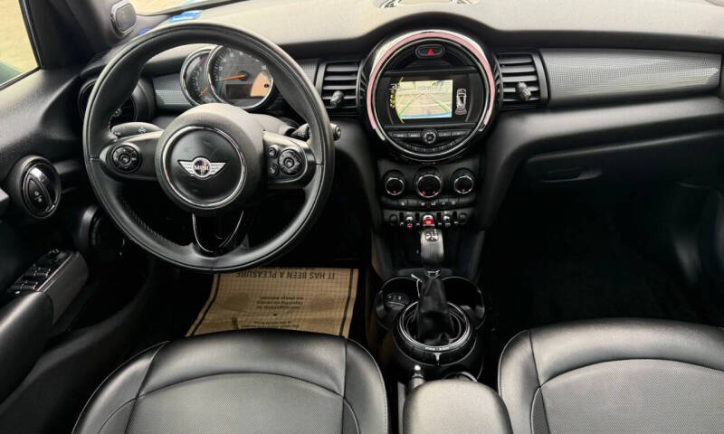 2015 MINI Hardtop 4 Door Cooper