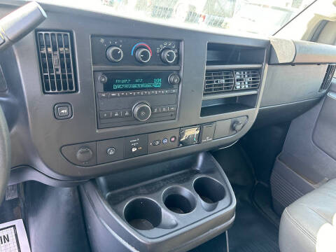 2017 Chevrolet Express 2500