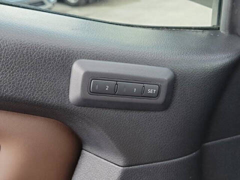 2021 Nissan Titan Platinum Reserve