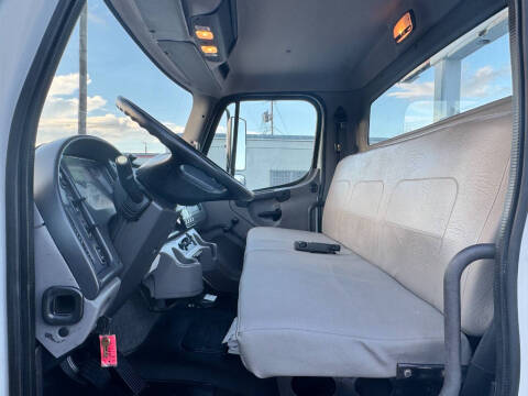 2016 Freightliner M2 106